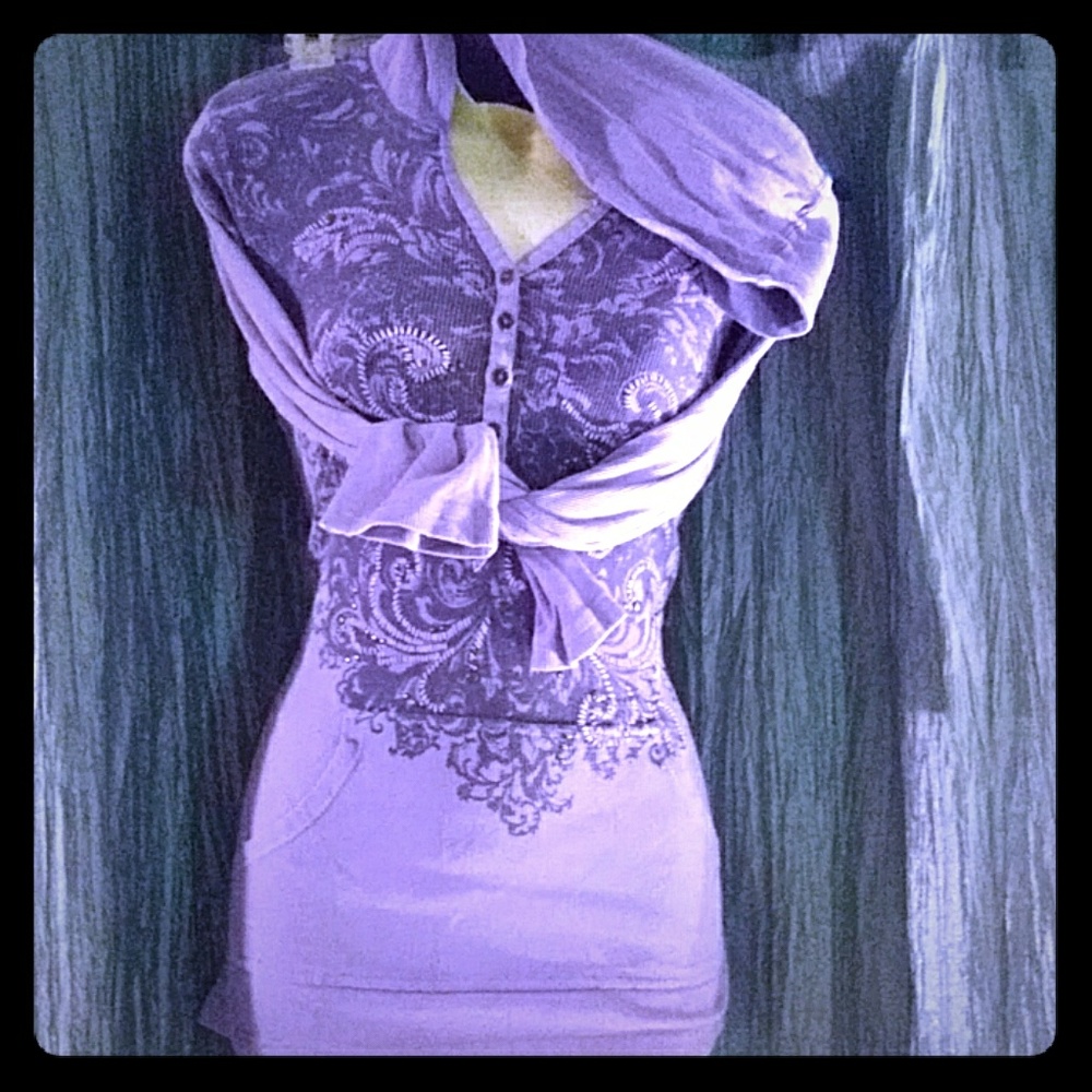 Hooded long sleeve tee